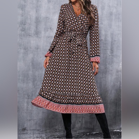 Diamond-Floral Print Lantern Sleeve Overlap Collar Belted Dress - Picture 5 of 6